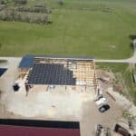 Toiture photovoltaique en cours d'installation