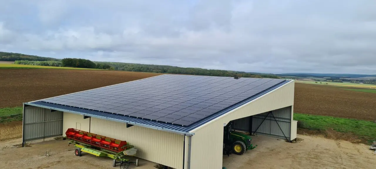 batmen agricole neuf avec toiture photovoltaïque